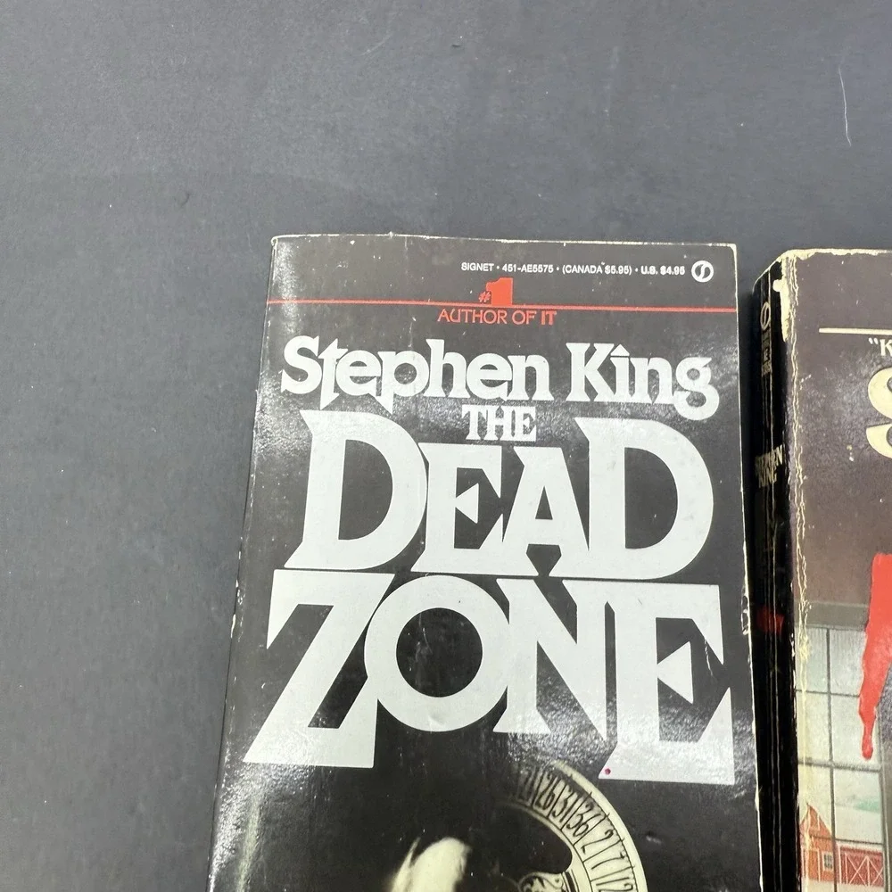 Lot Of 2 Paperback Stephen King Books Misery The Dead Zone